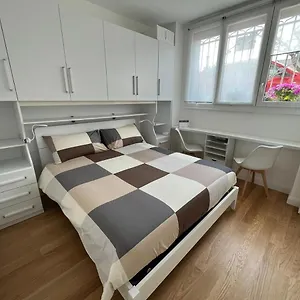  Appartamento The Small White House In Italia